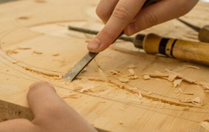 Linocut vs Woodblock: Navigating Grain and Resistance in Relief Printmaking